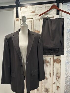 Joseph & Feiss Men's Brown Suit